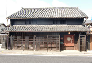 ���ʒu�ƏZ��