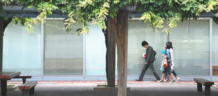 Graduate School of Humanities, Kobe Univercity. Faculty of Letters, Kobe University.