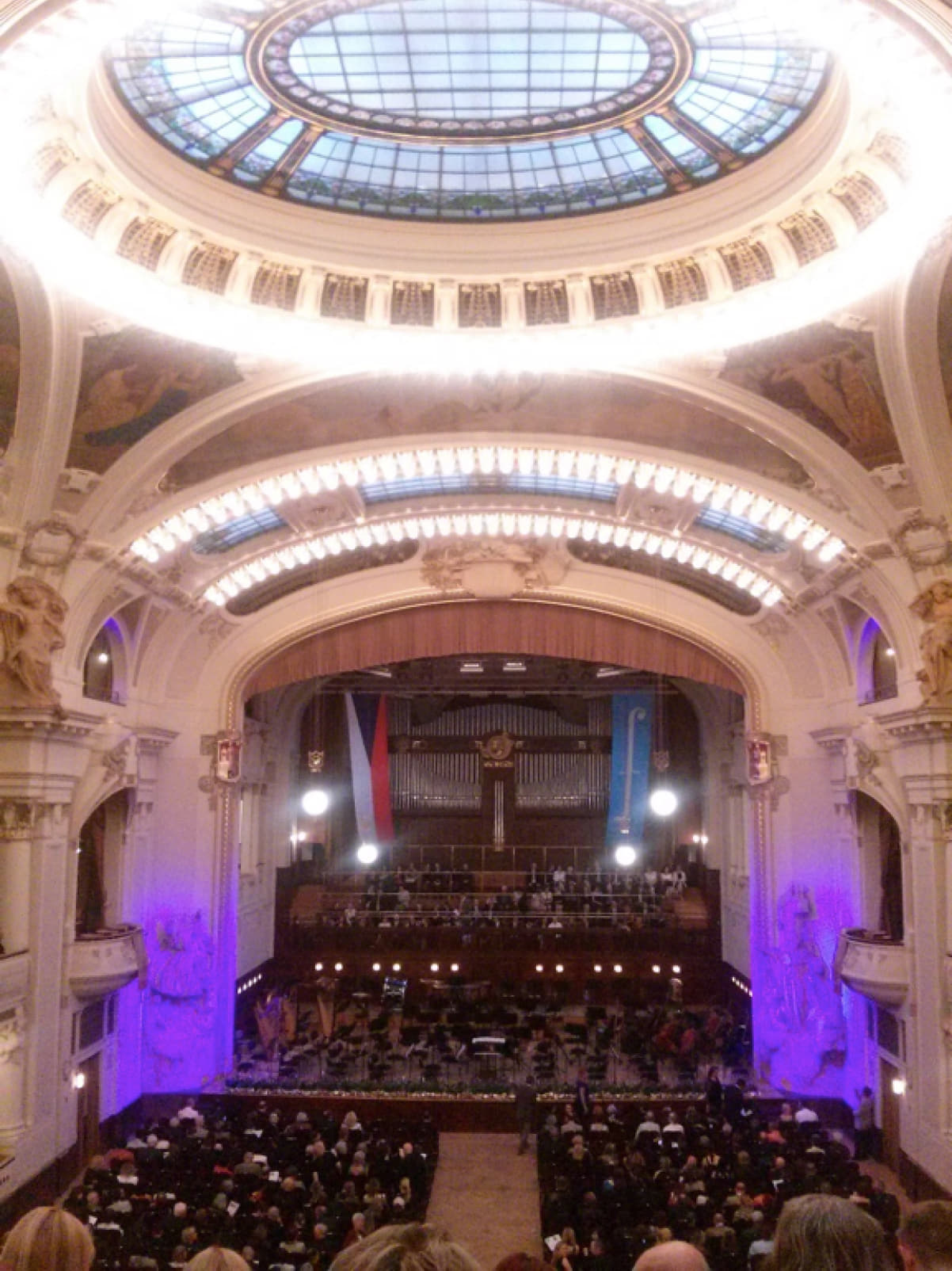 プラハ 市民会館 スメタナホール